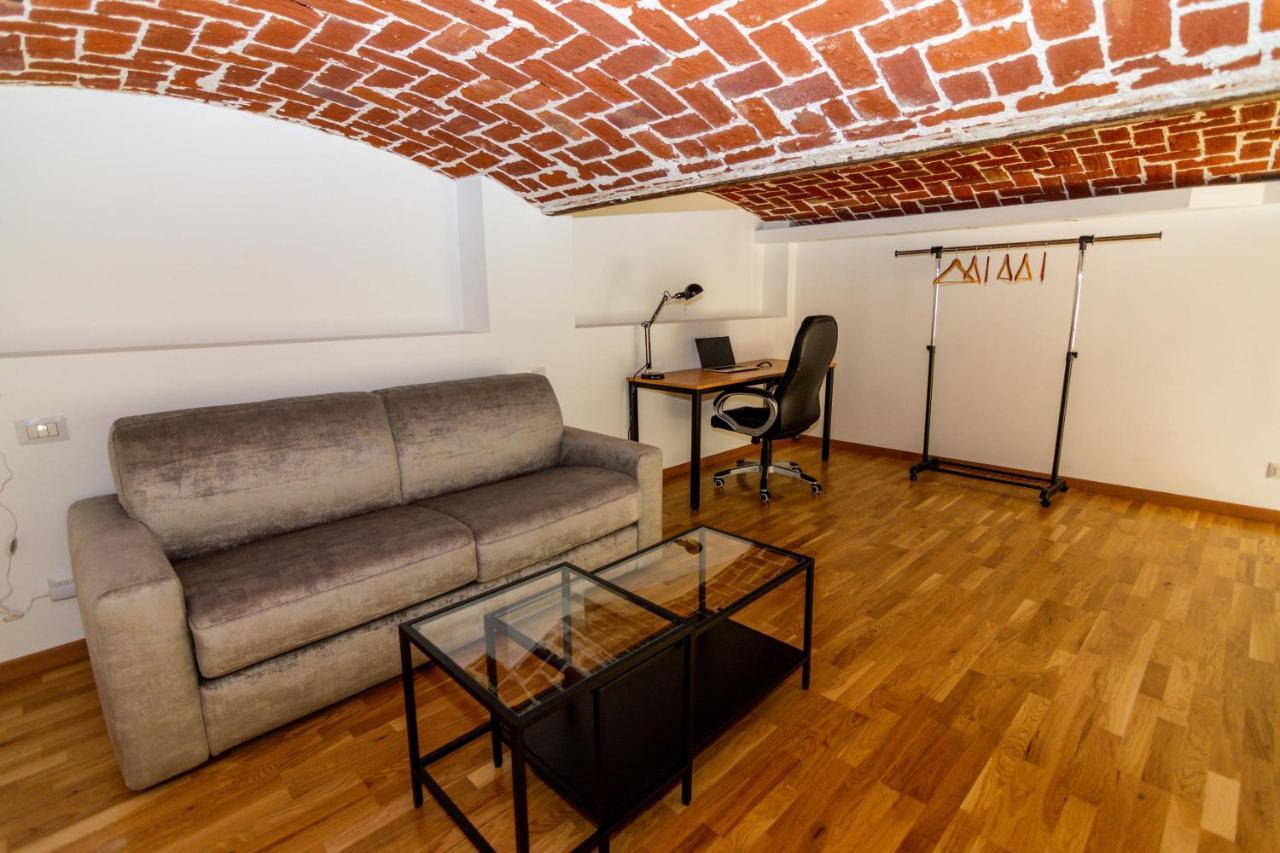 Industrial Loft -Center Of Turin- By Happyhostorino Apartment Luaran gambar