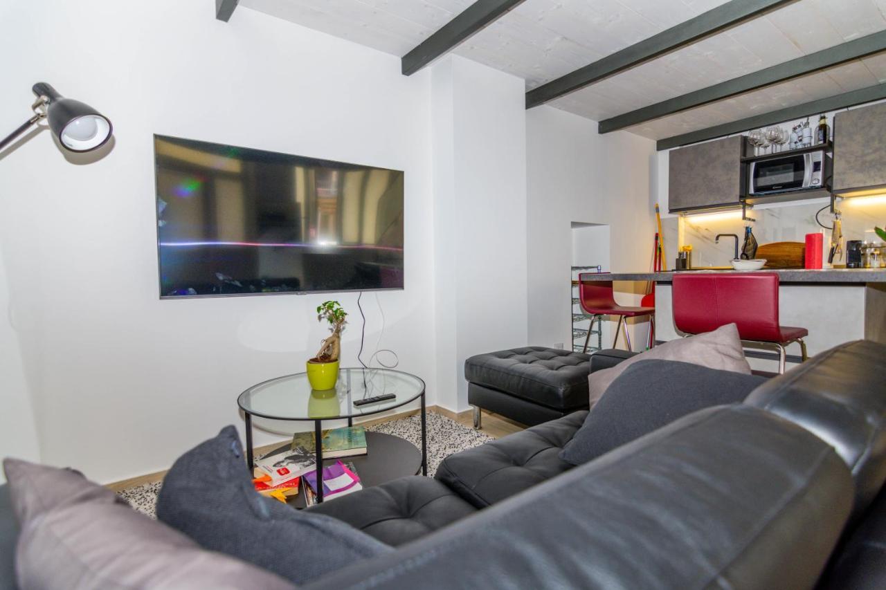 Industrial Loft -Center Of Turin- By Happyhostorino Apartment Luaran gambar